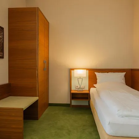 Gaestehaus Heinrich Schuechtermann 호텔 바트로덴페르드